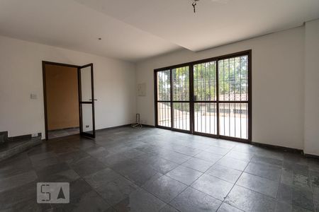 Sala de casa para alugar com 3 quartos, 120m² em Vila Tiradentes, São Paulo