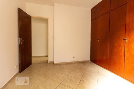 Quarto 1 de casa para alugar com 3 quartos, 120m² em Vila Tiradentes, São Paulo