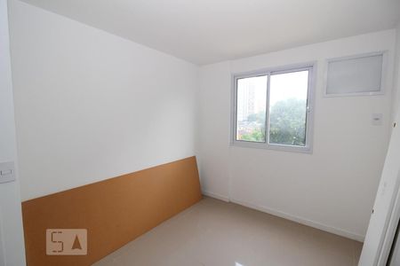 Quarto 1 suite de apartamento para alugar com 2 quartos, 49m² em Todos Os Santos, Rio de Janeiro
