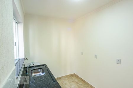 Cozinha de kitnet/studio para alugar com 1 quarto, 28m² em Vila Prudente, São Paulo