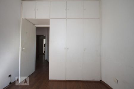 Quarto 1 de casa à venda com 3 quartos, 250m² em São João Climaco, São Paulo