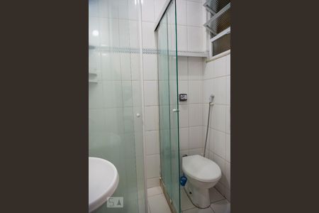 Banheiro de apartamento para alugar com 1 quarto, 28m² em Copacabana, Rio de Janeiro