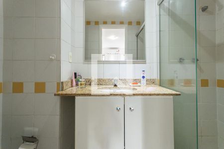 Banheiro Suíte de apartamento à venda com 2 quartos, 68m² em Praça da Bandeira, Rio de Janeiro