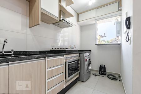 Cozinha e Área de Serviço de kitnet/studio para alugar com 1 quarto, 35m² em Mossunguê, Curitiba