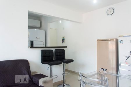 Sala de apartamento à venda com 2 quartos, 50m² em Vila Sônia, São Paulo