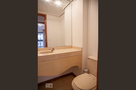 Lavabo de apartamento para alugar com 3 quartos, 126m² em Alto da Lapa, São Paulo