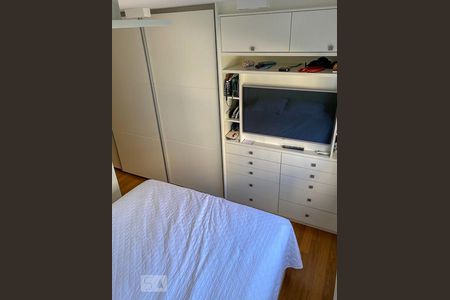 Quarto 2 de apartamento para alugar com 2 quartos, 100m² em Jardim das Acácias, São Paulo