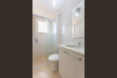 Banheiro de apartamento para alugar com 3 quartos, 72m² em Jardim Nova Europa, Campinas