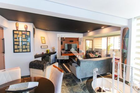 Sala de TV de apartamento à venda com 3 quartos, 167m² em Vila Bertioga, São Paulo