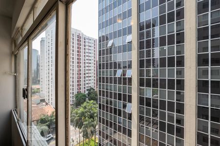 Vista de apartamento à venda com 2 quartos, 80m² em Vila Nova Conceição, São Paulo