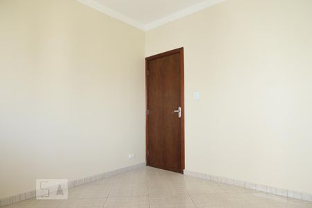 Quarto 1 de casa para alugar com 2 quartos, 50m² em Pompéia, Belo Horizonte