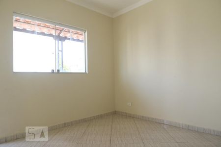 Sala de casa para alugar com 2 quartos, 50m² em Pompéia, Belo Horizonte