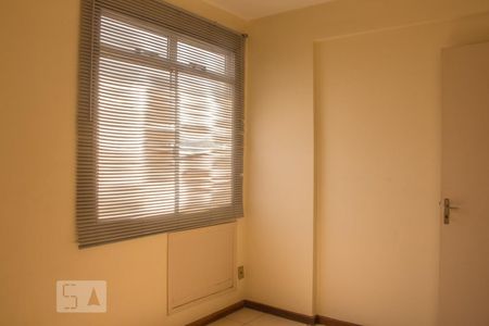 Quarto 1 de apartamento para alugar com 2 quartos, 62m² em Itanhangá, Rio de Janeiro