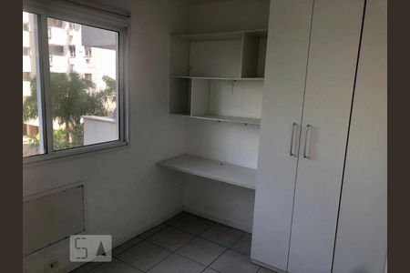 Quarto 1 de apartamento para alugar com 2 quartos, 70m² em Camorim, Rio de Janeiro