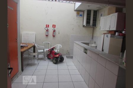 Cozinha de casa à venda com 7 quartos, 351m² em Vila Araguaia, São Paulo
