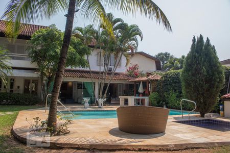 Piscina de casa de condomínio para alugar com 6 quartos, 1000m² em Barra da Tijuca, Rio de Janeiro
