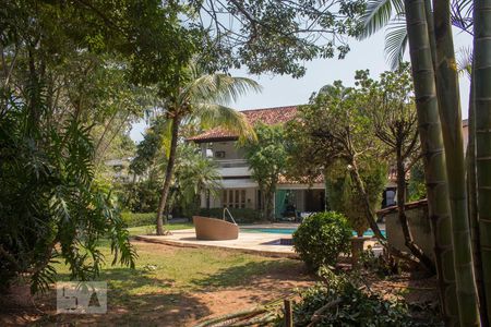 Fachada da Casa de casa de condomínio para alugar com 6 quartos, 1000m² em Barra da Tijuca, Rio de Janeiro