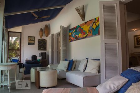 Varanda de casa de condomínio para alugar com 6 quartos, 1000m² em Barra da Tijuca, Rio de Janeiro