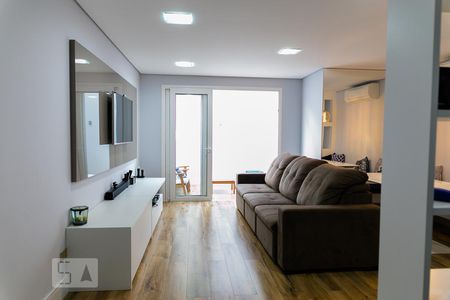 Sala de casa de condomínio à venda com 3 quartos, 105m² em Vila Santo Estéfano, São Paulo