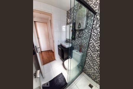 Banheiro de apartamento à venda com 2 quartos, 55m² em Piedade, Rio de Janeiro
