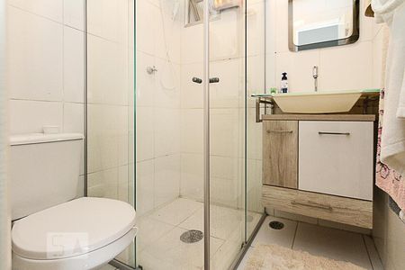 Banheiro de apartamento para alugar com 3 quartos, 73m² em Vila Antonieta, São Paulo