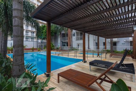 Piscina - Condomínio de apartamento para alugar com 2 quartos, 65m² em Jardim Prudência, São Paulo