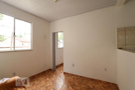 Sala de kitnet/studio para alugar com 1 quarto, 45m² em Tanque, Rio de Janeiro