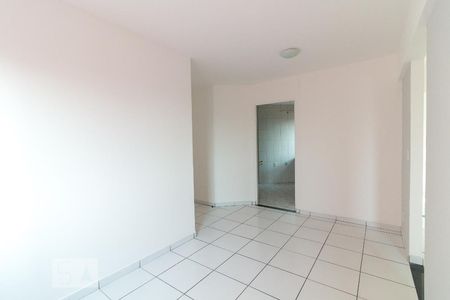 Sala de apartamento à venda com 3 quartos, 60m² em Jardim Santa Clara, Guarulhos