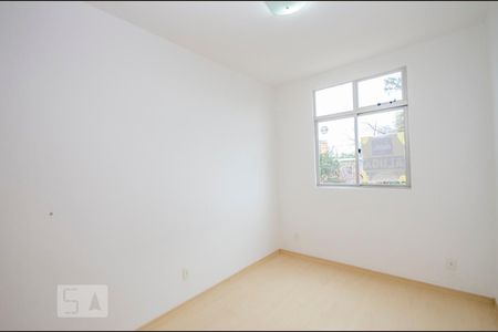 Quarto 1 de apartamento para alugar com 2 quartos, 60m² em Buritis, Belo Horizonte