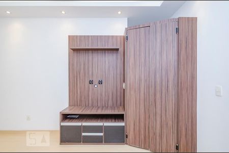 Sala de apartamento para alugar com 2 quartos, 60m² em Buritis, Belo Horizonte