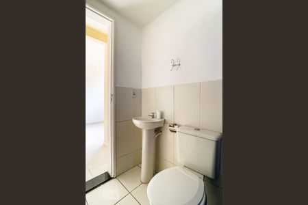 Banheiro de apartamento para alugar com 2 quartos, 44m² em Centro, Guarulhos