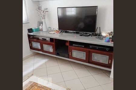 Sala de TV de casa para alugar com 4 quartos, 340m² em Jardim São Bento, São Paulo