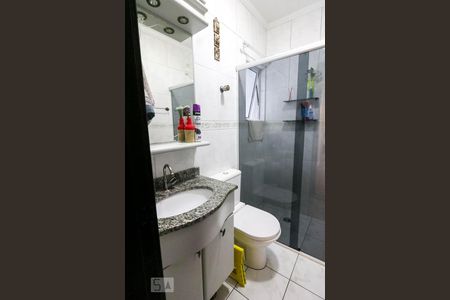 Banheiro  de apartamento à venda com 3 quartos, 112m² em Vila Pires, Santo André