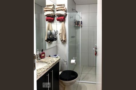 Banheiro de apartamento para alugar com 1 quarto, 66m² em Vila Campesina, Osasco