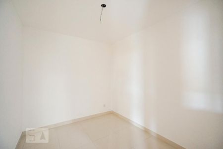 Quarto 02 de apartamento para alugar com 2 quartos, 42m² em Vila Esperança, São Paulo