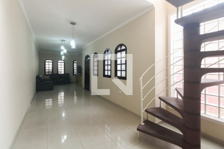 Sala de casa à venda com 3 quartos, 154m² em Vila Carrão, São Paulo