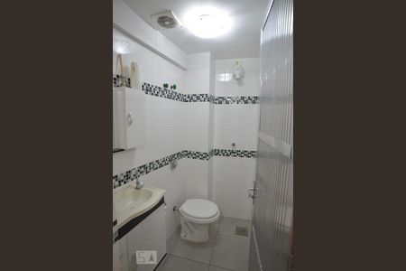 Banheiro de kitnet/studio à venda com 1 quarto, 27m² em Centro, Rio de Janeiro