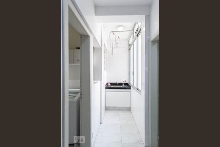 Área de serviço de apartamento para alugar com 2 quartos, 96m² em Funcionários, Belo Horizonte