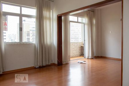 Sala 2 de apartamento para alugar com 2 quartos, 96m² em Funcionários, Belo Horizonte