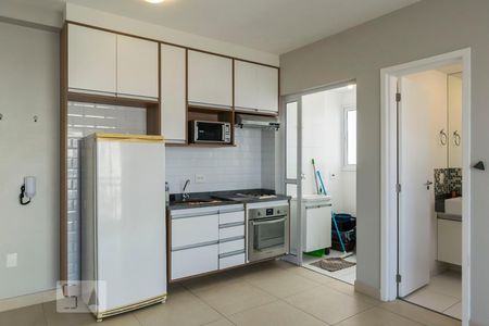 Cozinha de kitnet/studio para alugar com 1 quarto, 35m² em Aclimação, São Paulo