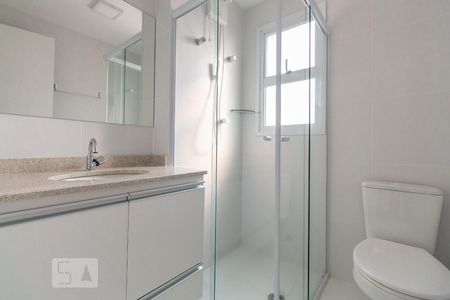 Banheiro de kitnet/studio para alugar com 1 quarto, 26m² em Vila Prudente, São Paulo