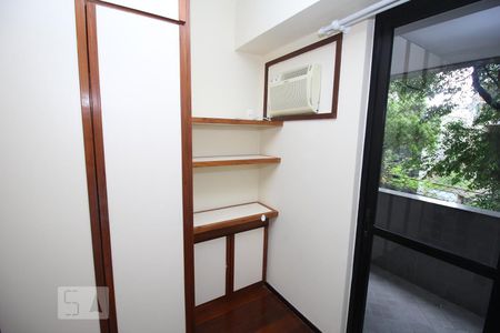 Quarto 1 de apartamento à venda com 3 quartos, 124m² em Botafogo, Rio de Janeiro