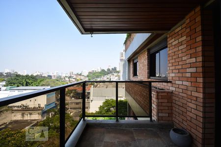 Varanda de apartamento para alugar com 4 quartos, 155m² em Sumaré, São Paulo