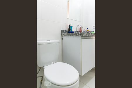 Banheiro de kitnet/studio para alugar com 1 quarto, 27m² em Campos Elíseos, São Paulo