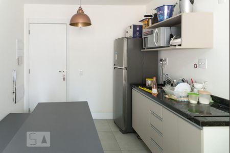 Cozinha de kitnet/studio para alugar com 1 quarto, 27m² em Campos Elíseos, São Paulo