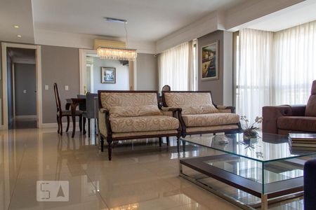 Saal de apartamento à venda com 3 quartos, 180m² em Moinhos de Vento, Porto Alegre