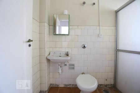 Banheiro de apartamento para alugar com 1 quarto, 54m² em Vila Buarque, São Paulo