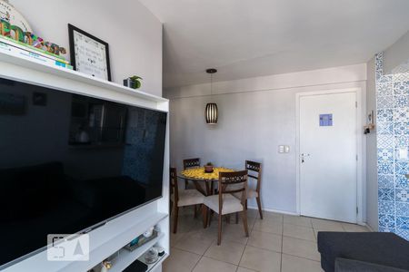 Sala de apartamento à venda com 2 quartos, 47m² em Vicente de Carvalho, Rio de Janeiro