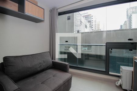 Sala de kitnet/studio para alugar com 1 quarto, 25m² em Cerqueira César, São Paulo