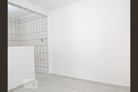 Sala de casa para alugar com 1 quarto, 40m² em Parque Edu Chaves, São Paulo